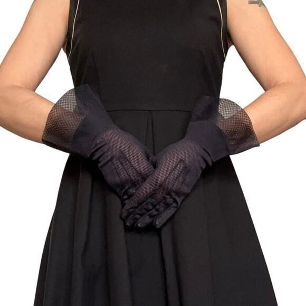 Vintage Navy Blue Mesh Gauntlet Womens Evening Gloves Size 6 - Made in Saxony